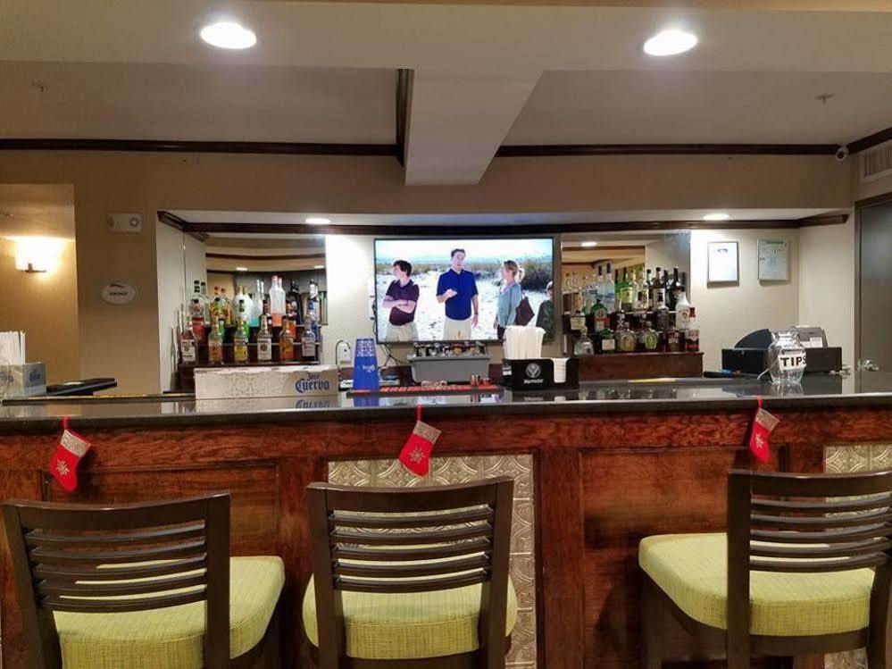 米德兰中心贝蒙特套房酒店 米德蘭 外观 照片
